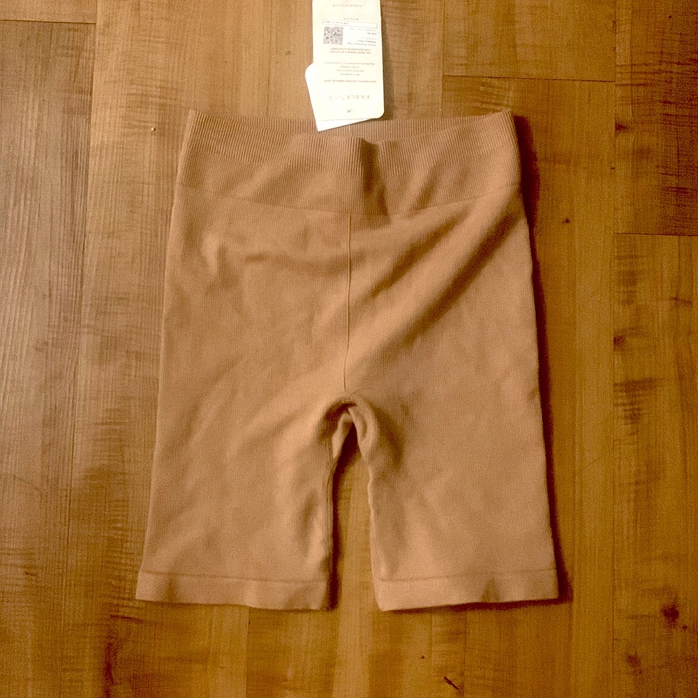 NWT Fabletics Seamless Biker Shorts - M